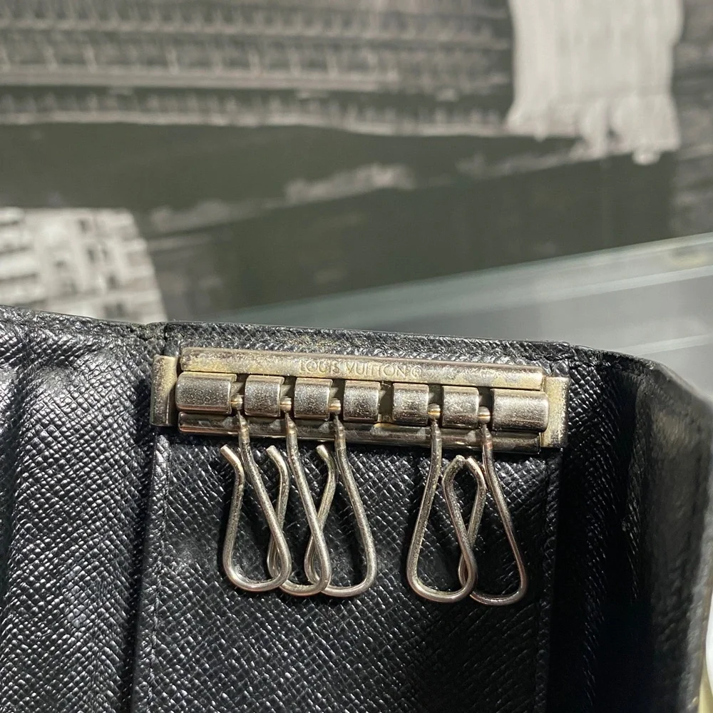 Authentic Louis Vuitton Black Damier Graphite Key Pouch
